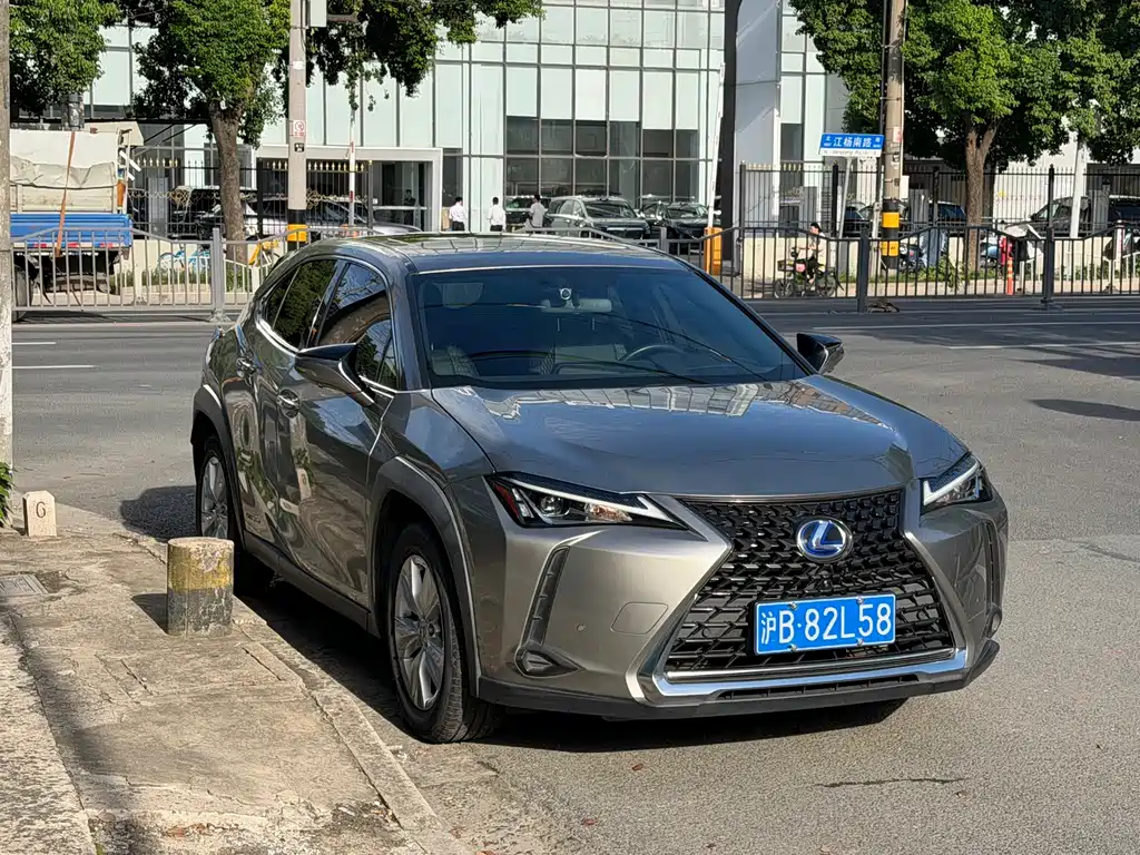 Lexus UX — миниатюра 2