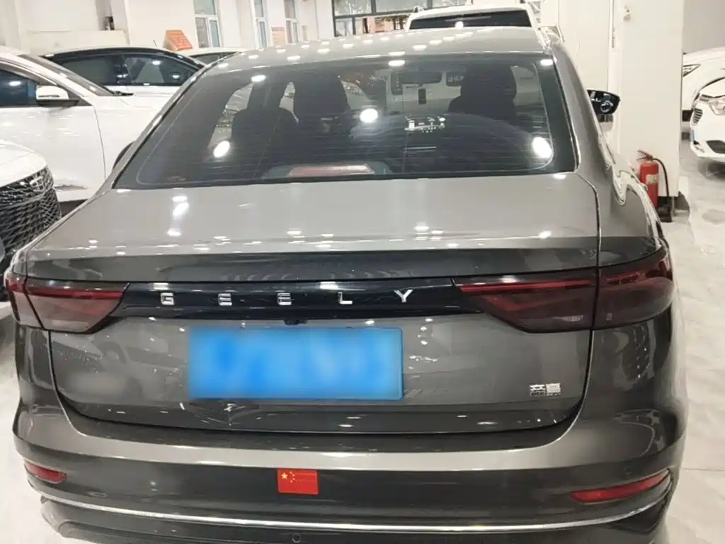 Geely Emgrand — миниатюра 6