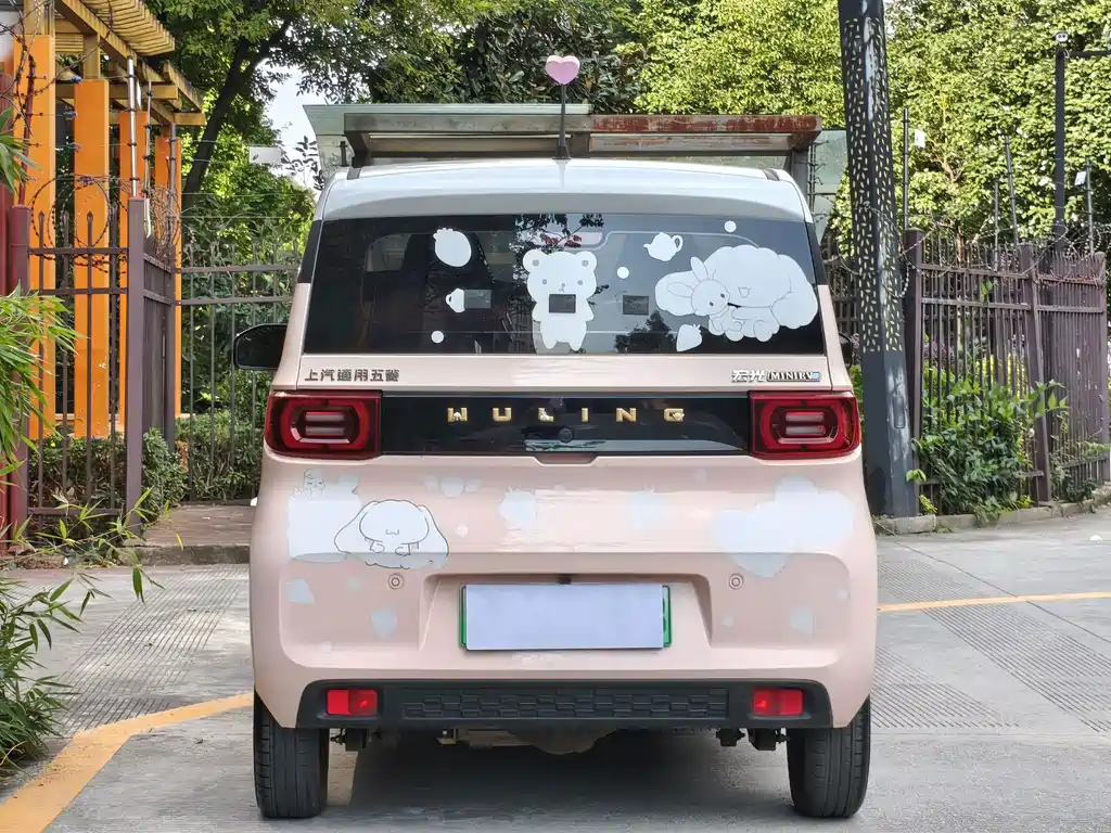 Wuling MINIEV — миниатюра 7