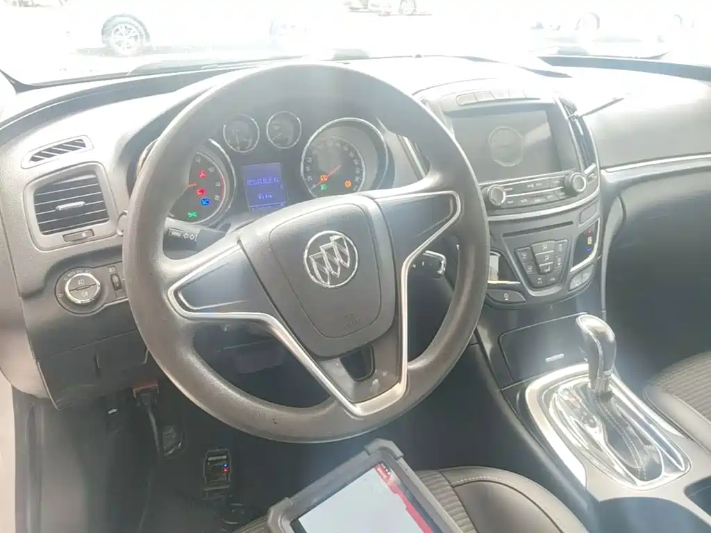 Buick Regal — миниатюра 11