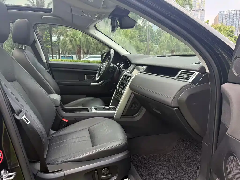 Land Rover Discovery Sport — миниатюра 8