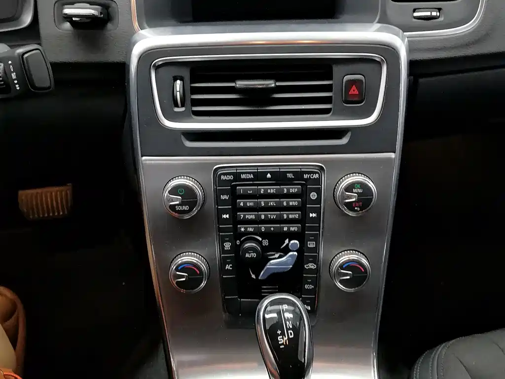 Volvo S60 — миниатюра 8