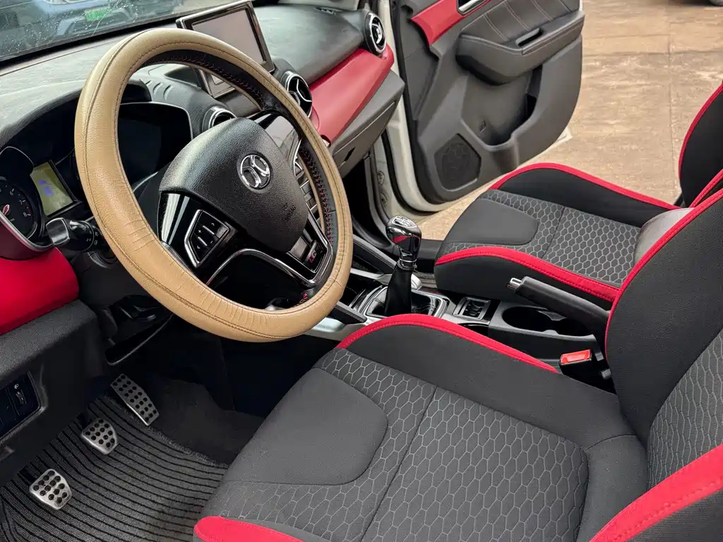 BAIC Senova X35 — миниатюра 7
