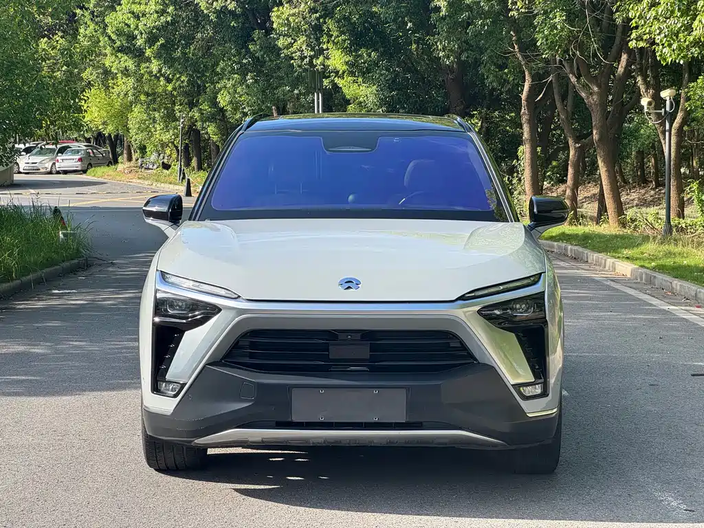 NIO ES8 — миниатюра 2