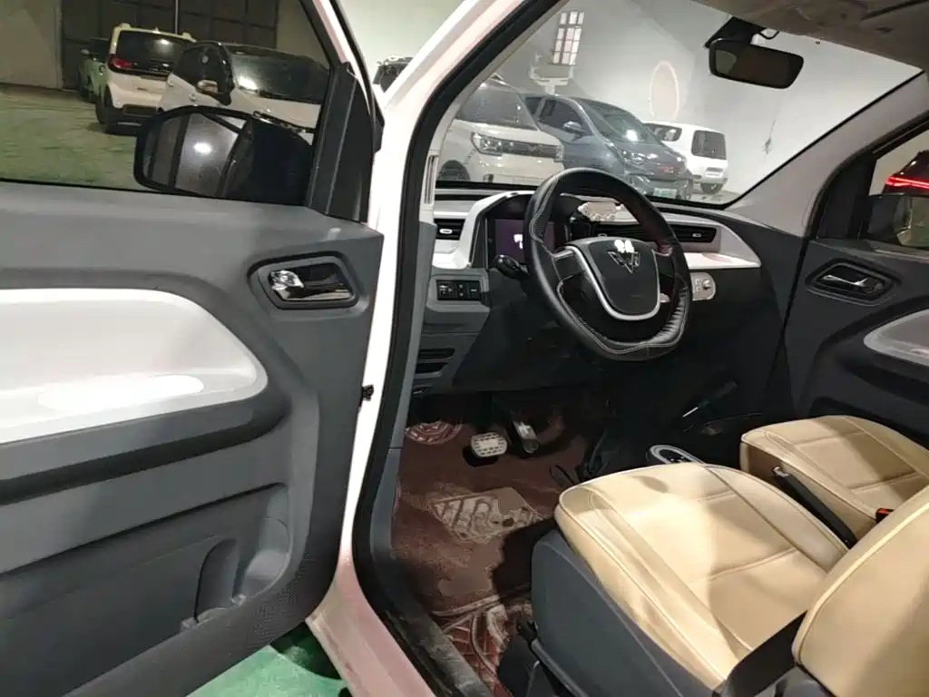 Wuling MINIEV — миниатюра 16