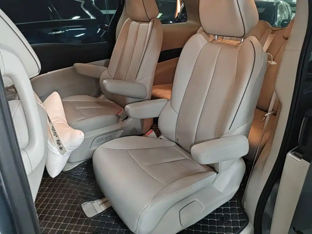 Buick GL8 — миниатюра 17
