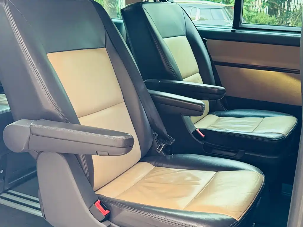 Volkswagen Multivan — миниатюра 9