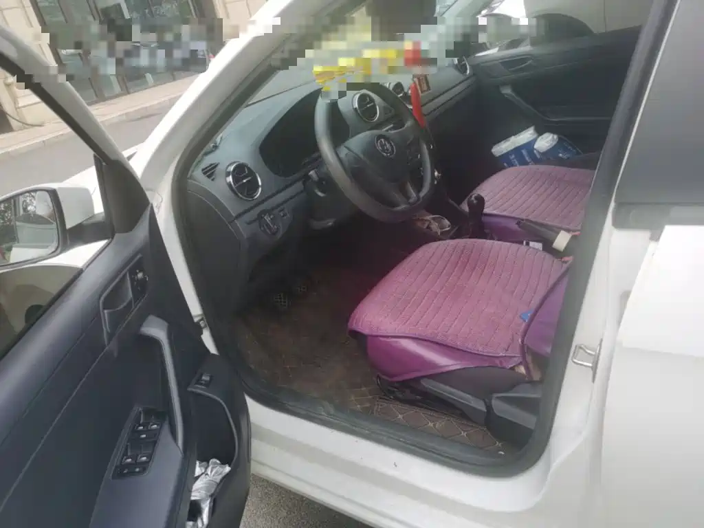 Volkswagen Jetta — миниатюра 11