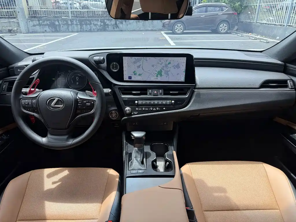 Lexus ES — миниатюра 13