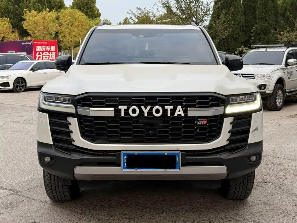 Toyota Land Cruiser — миниатюра 2