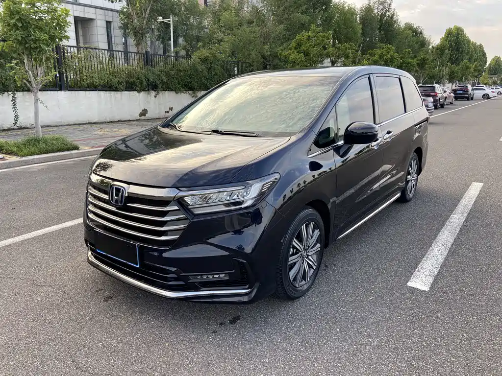 Honda Odyssey 2022 2.0L e:HEV Smart