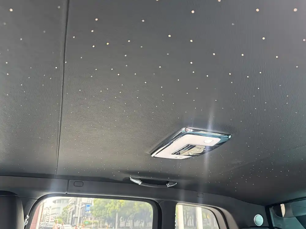 Rolls-Royce Cullinan — миниатюра 15