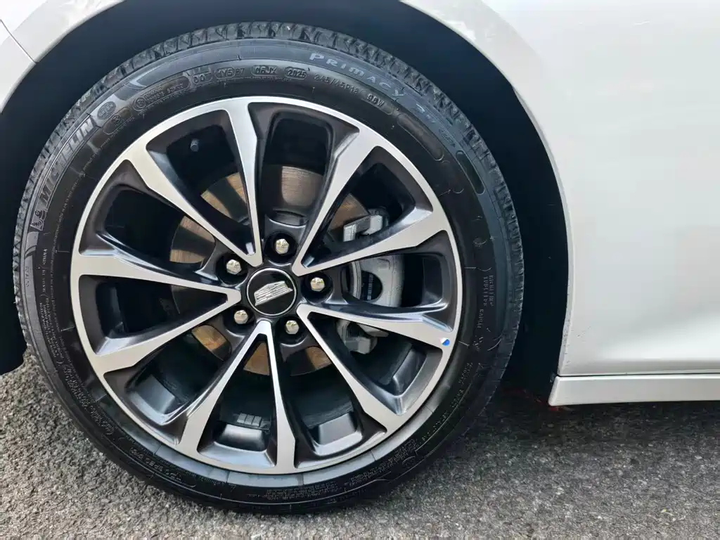 Cadillac CT5 — миниатюра 12