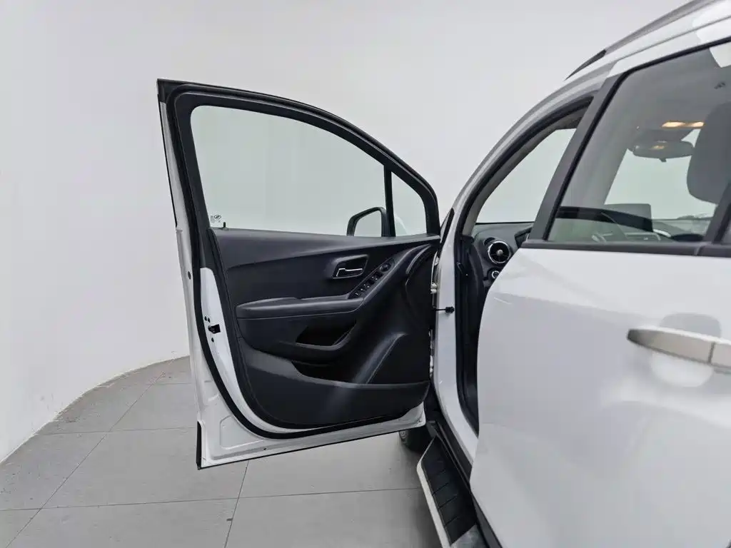 Chevrolet Trax — миниатюра 8