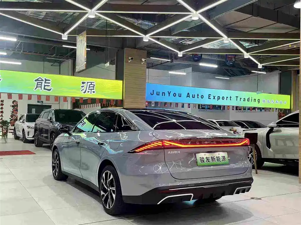 Geely Galaxy Galaxy L6 L6 2023 125km