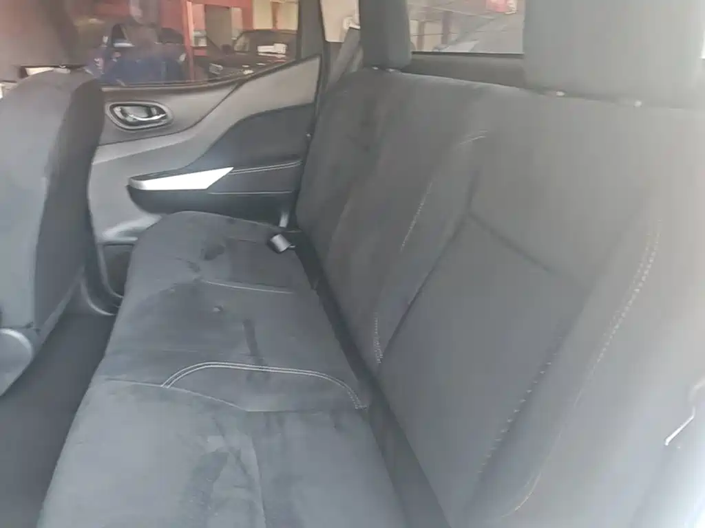 Nissan Navara — миниатюра 17