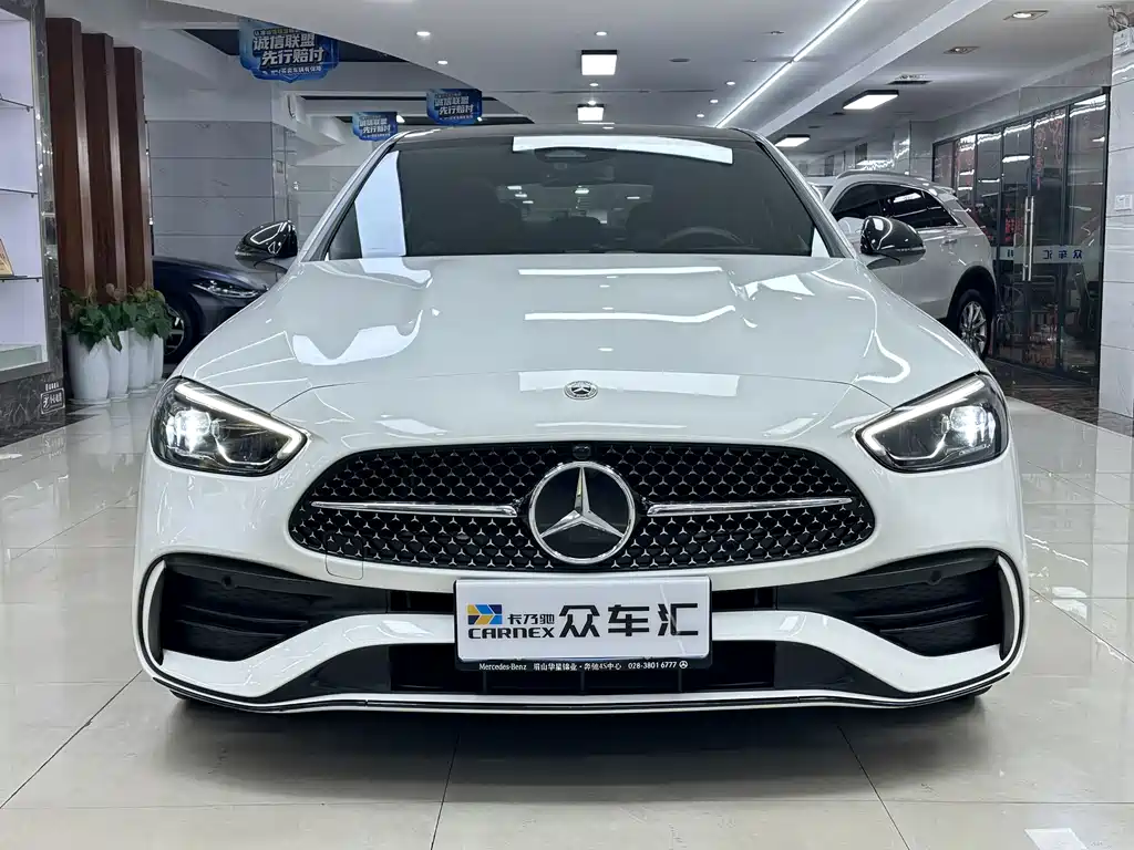 Mercedes-Benz C-Class — миниатюра 2