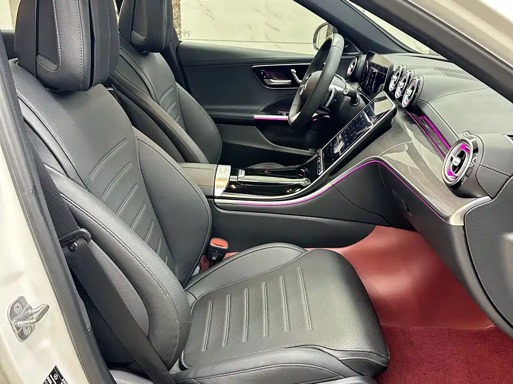 Mercedes-Benz C-Class — миниатюра 11