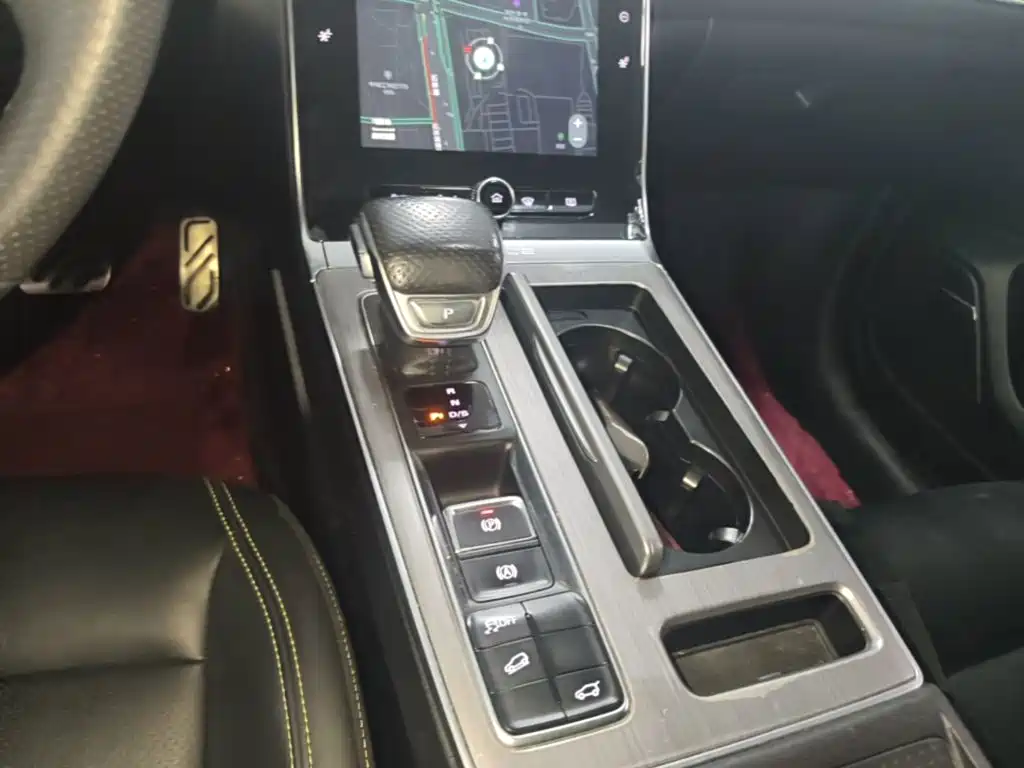Roewe RX5 — миниатюра 14