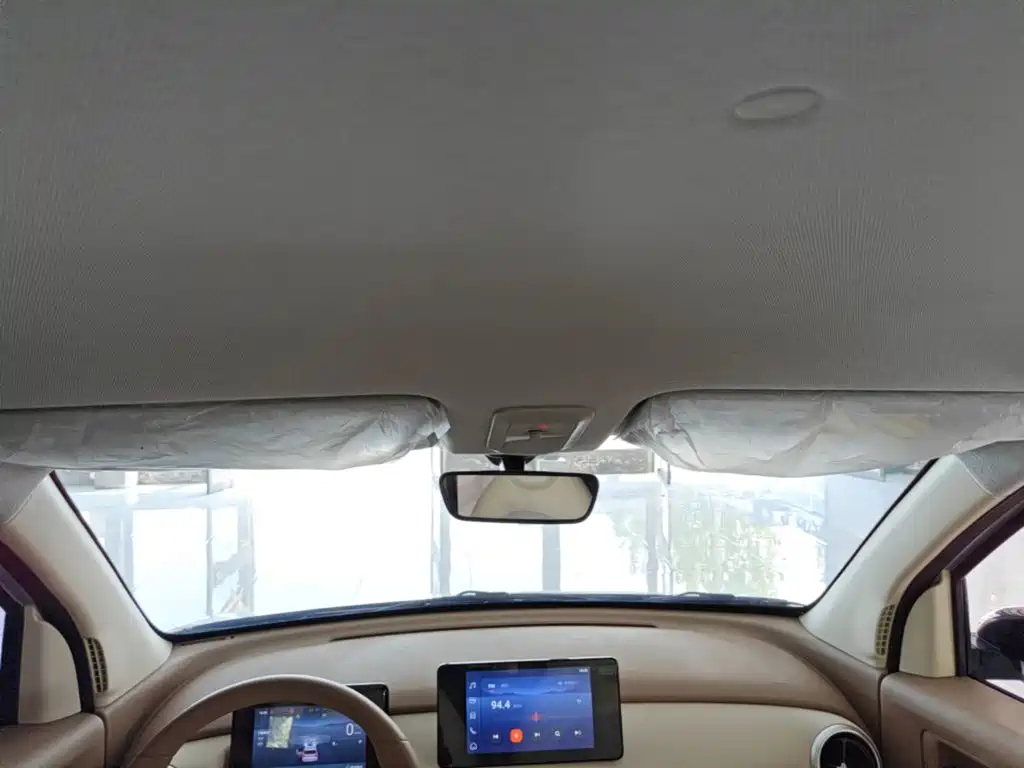 Wuling MINIEV — миниатюра 18