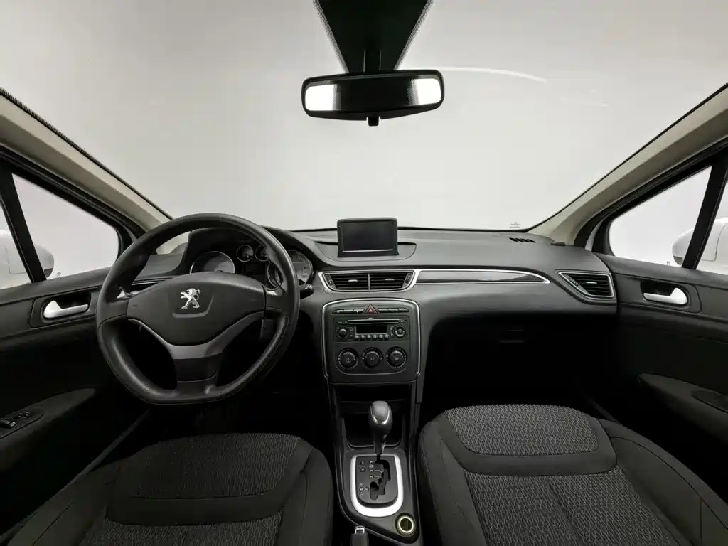 Peugeot 308 — миниатюра 5