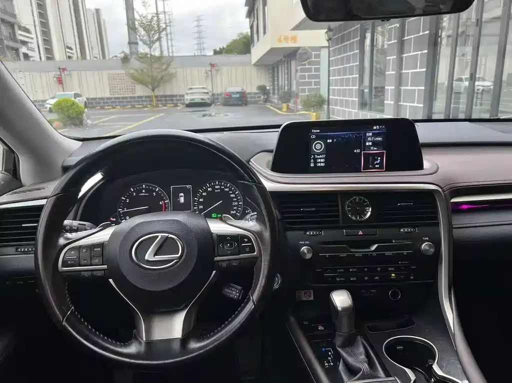 Lexus RX — миниатюра 14