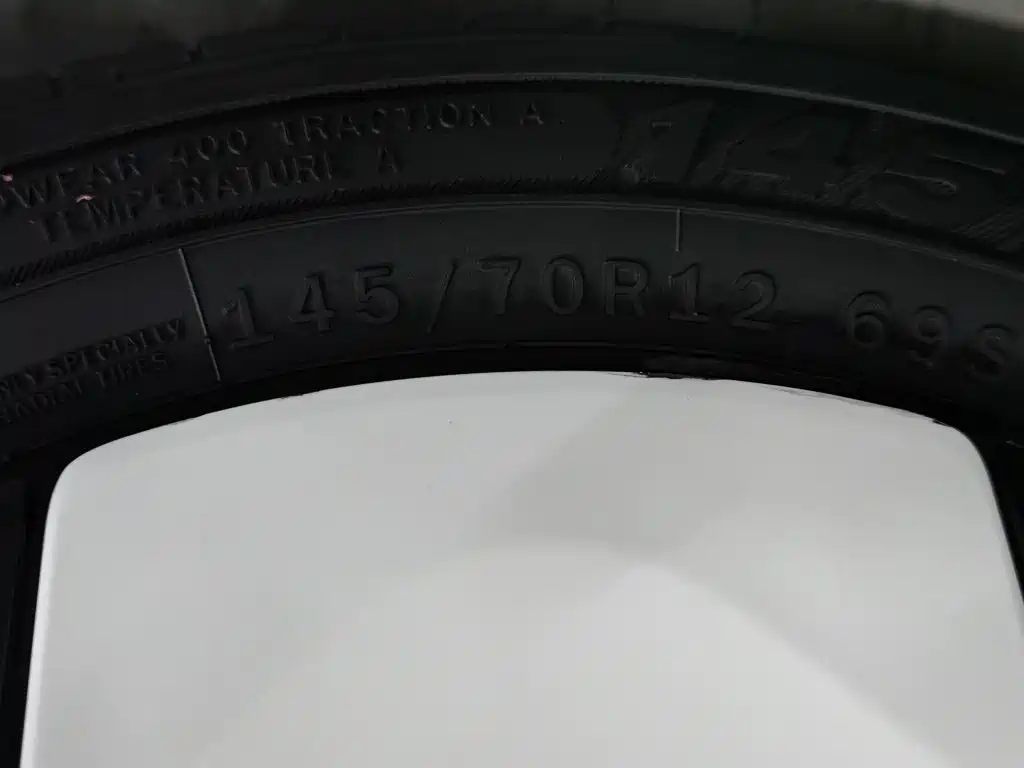 Wuling MINIEV — миниатюра 24