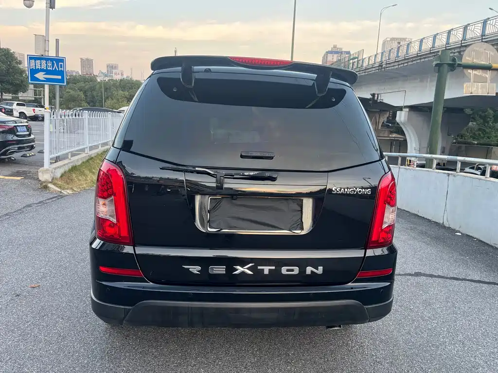 SsangYong Rexton W — миниатюра 18