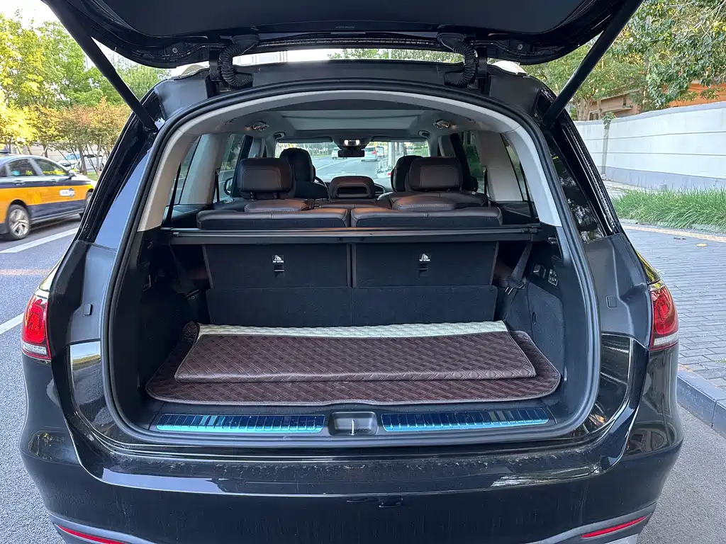 Mercedes-Benz GLS — миниатюра 14