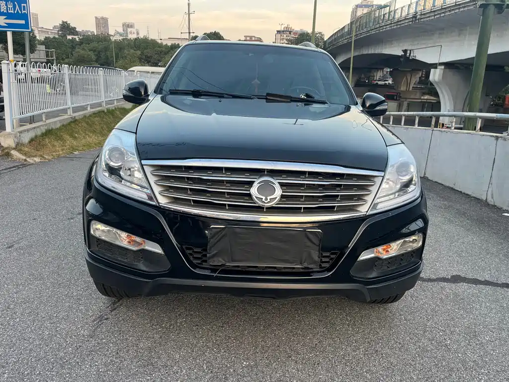 SsangYong Rexton W — миниатюра 2