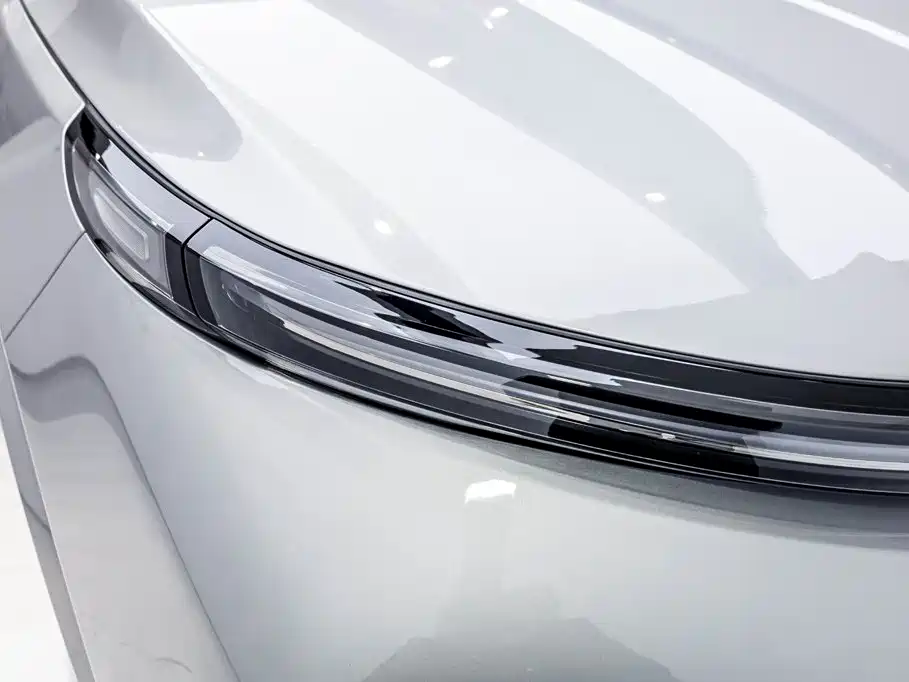 Li Auto Li L8 — миниатюра 17