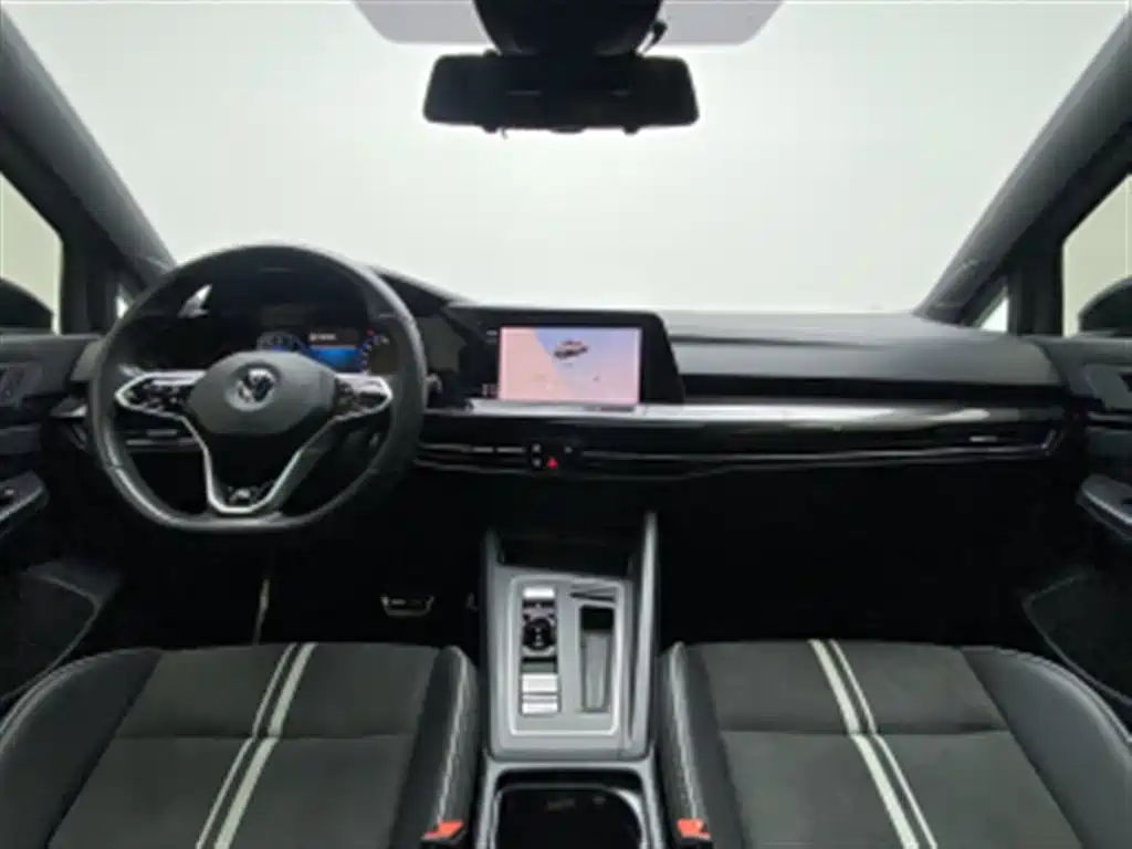 Volkswagen Golf — миниатюра 3