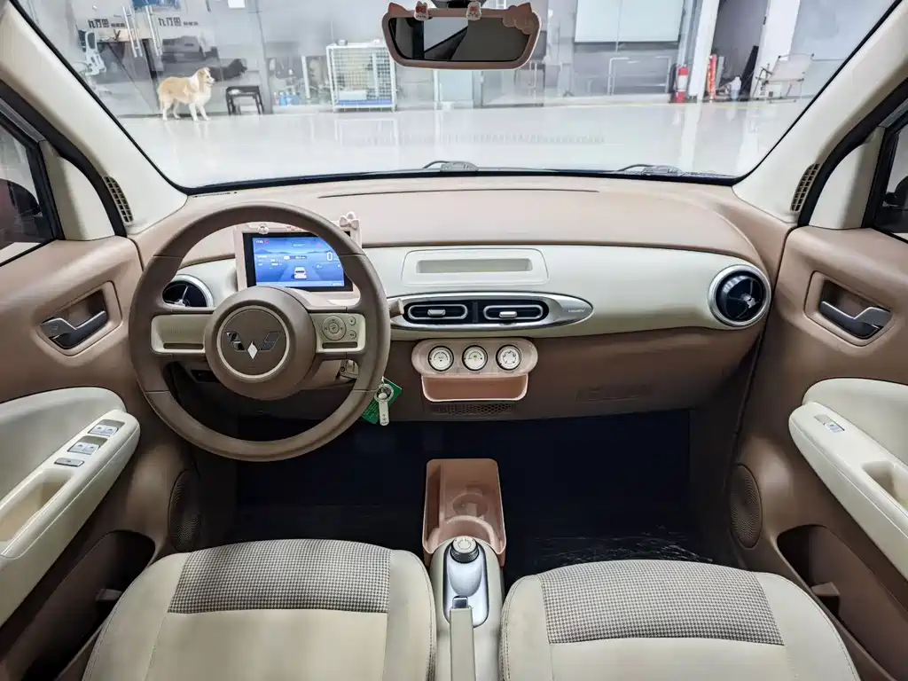 Wuling MINIEV — миниатюра 6