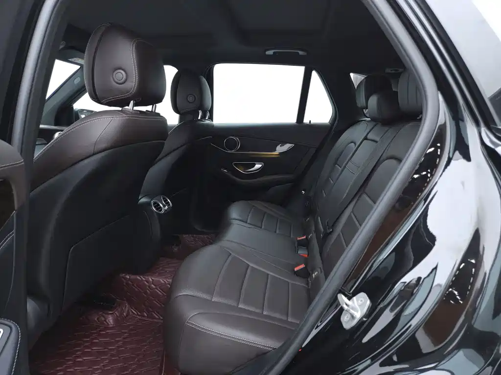 Mercedes-Benz GLC — миниатюра 9