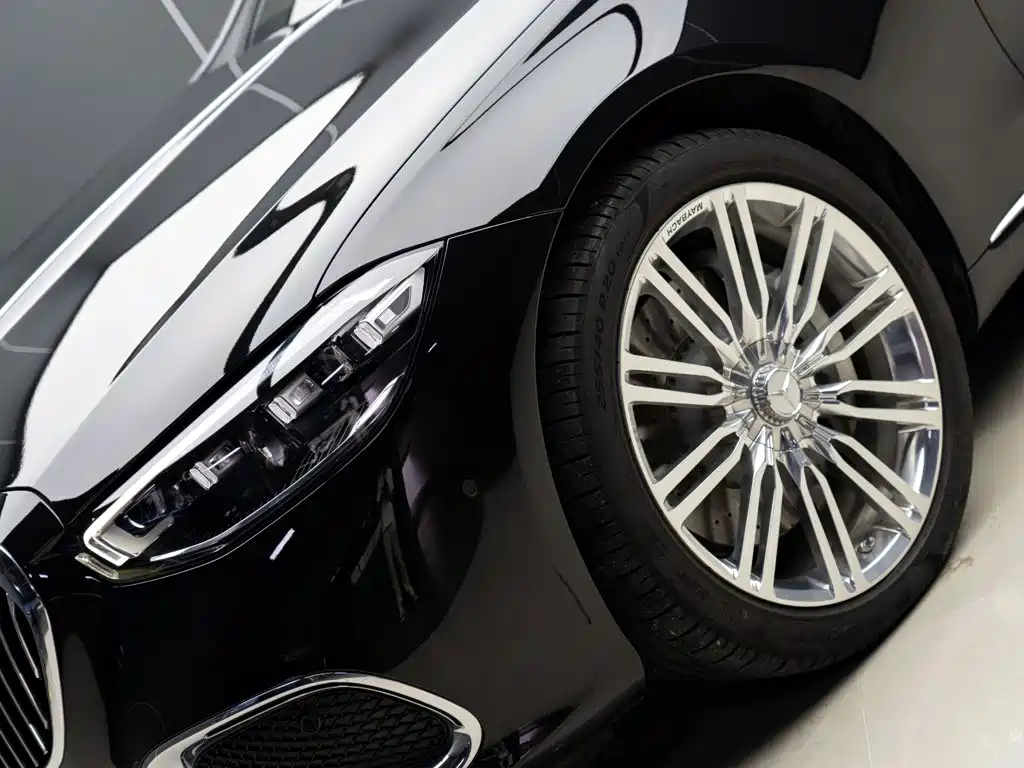 Mercedes-Benz Maybach S-Class
