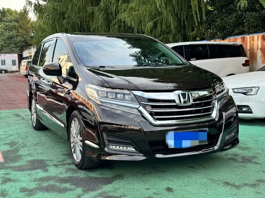 Honda Elysion — миниатюра 5