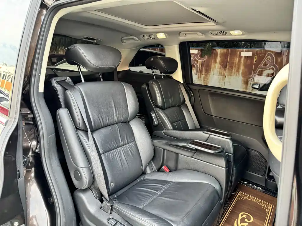 Honda Elysion — миниатюра 10