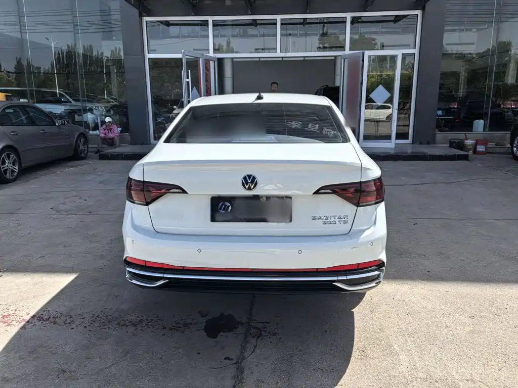 Volkswagen Sagitar — миниатюра 6