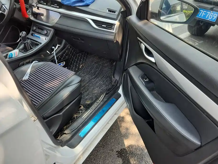 Geely Emgrand — миниатюра 8