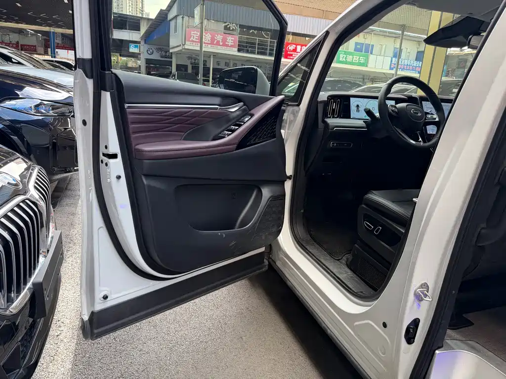 GAC Motor Trumpchi M8 — миниатюра 10
