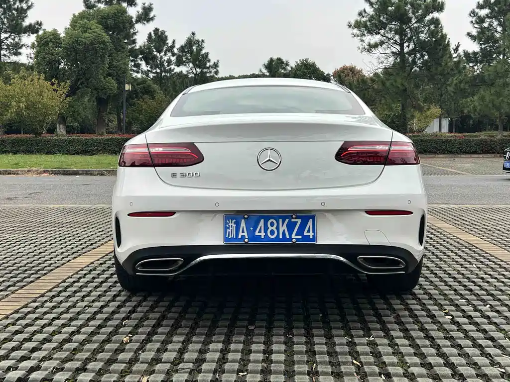 Mercedes-Benz E-Class (Import) — миниатюра 11