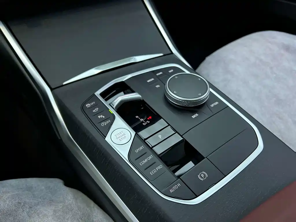 BMW 3 Series — миниатюра 8