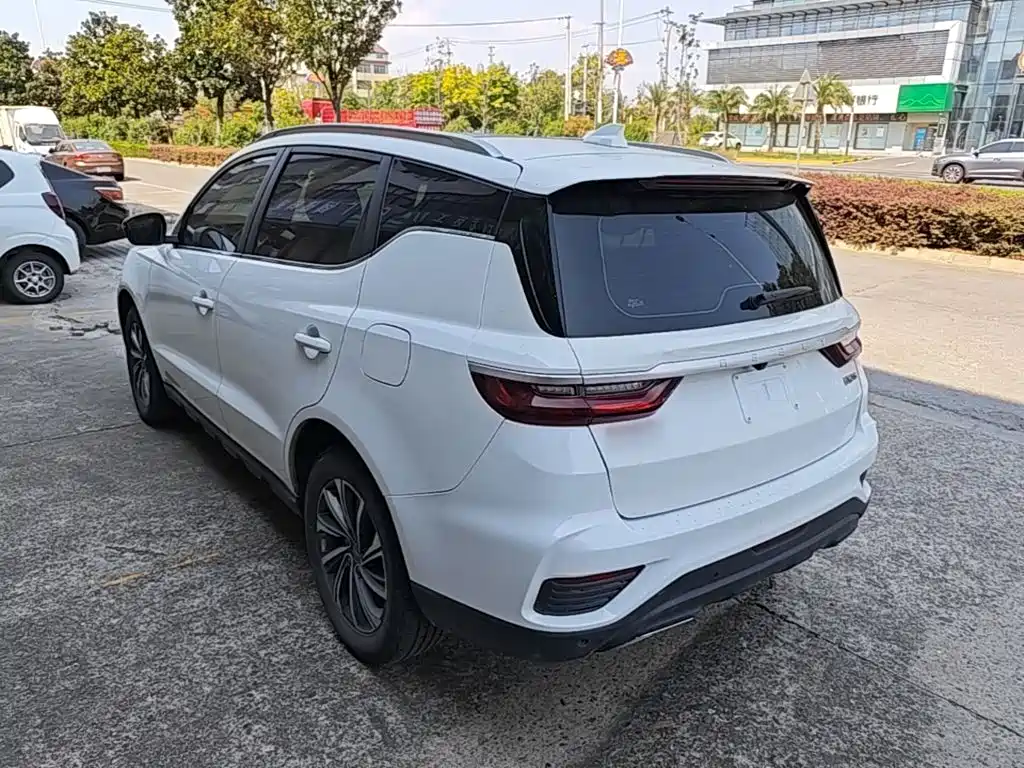 Geely Vision X6 — миниатюра 5