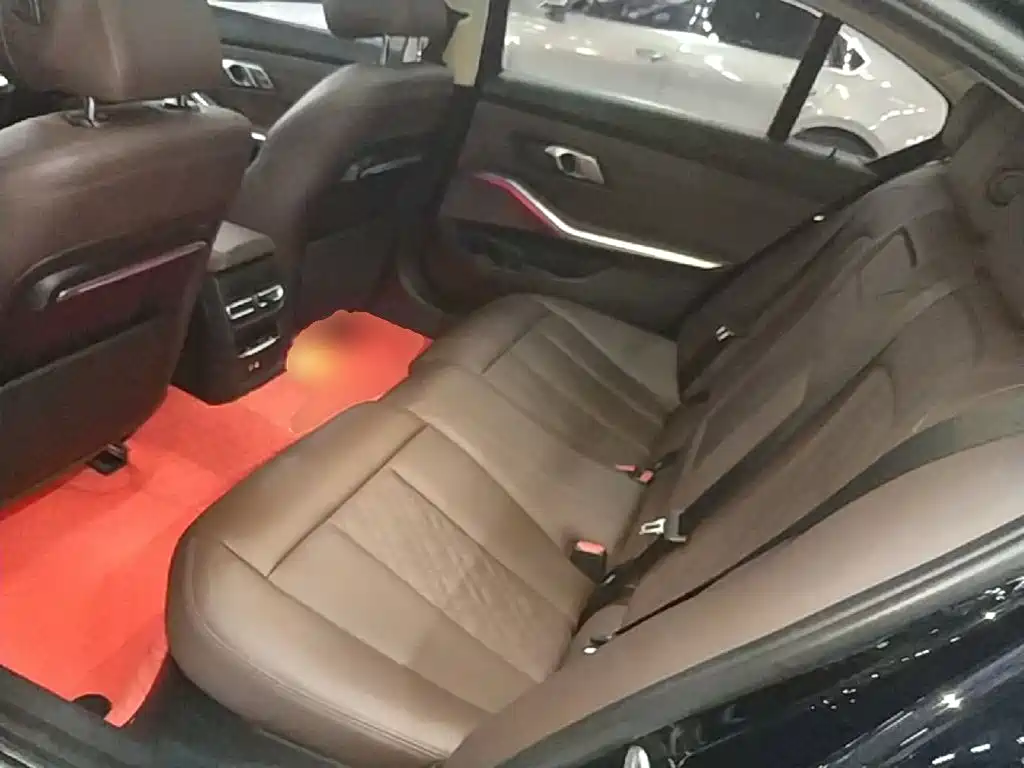 BMW 3 Series — миниатюра 17