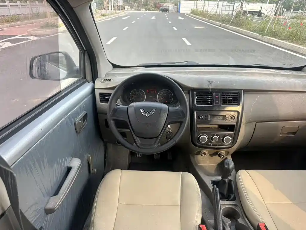 Wuling Rongguang V — миниатюра 16