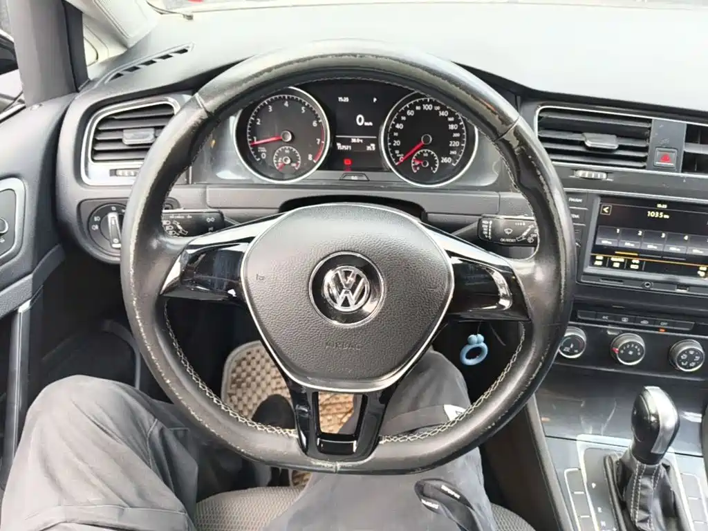 Volkswagen Golf — миниатюра 11