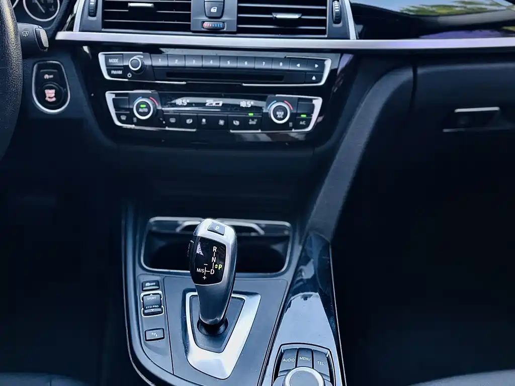 BMW 3 Series — миниатюра 10