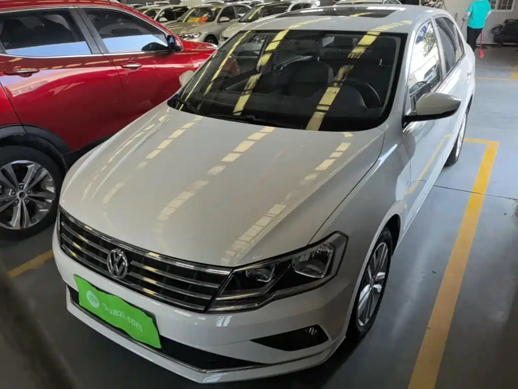 Volkswagen Jetta — миниатюра 2