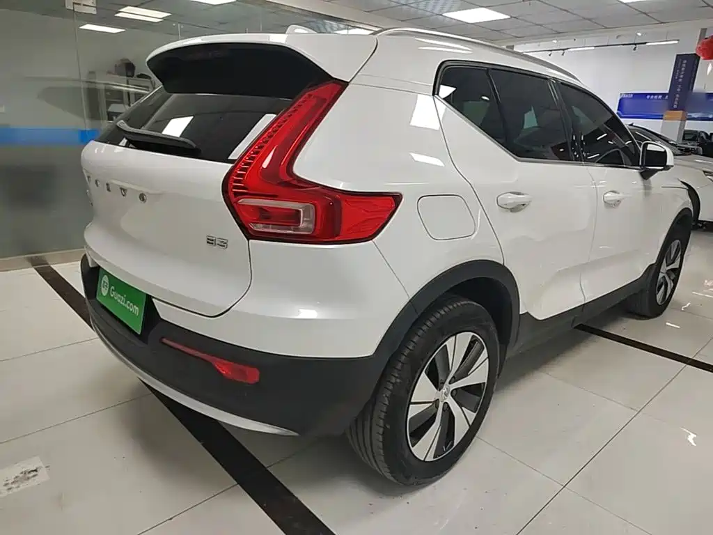 Volvo XC40 — миниатюра 7