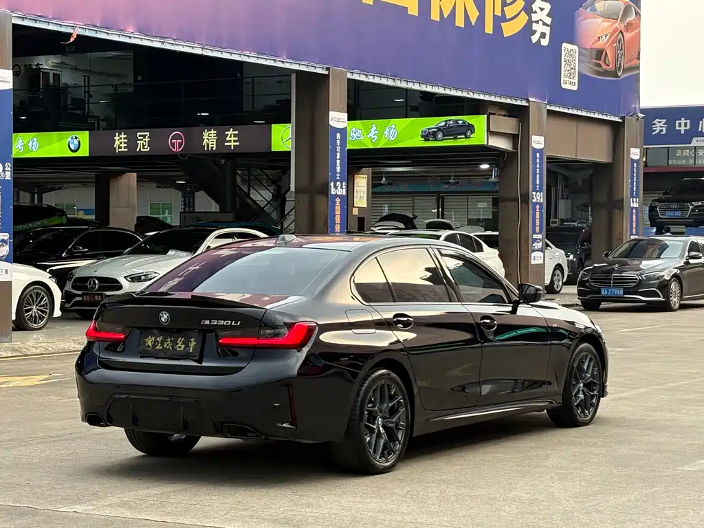 BMW 3 Series — миниатюра 18